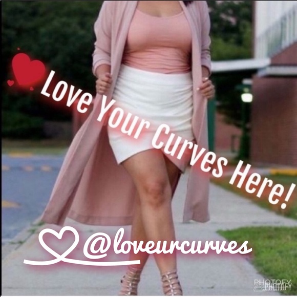 Meet your Posher, CJ💃🏽 - Picture 4 of 4